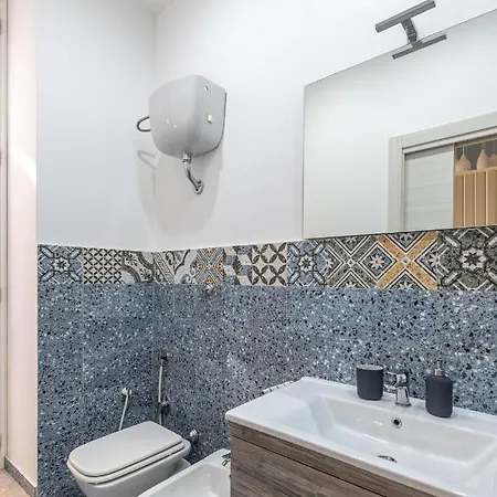 Apartament Vetriera 22